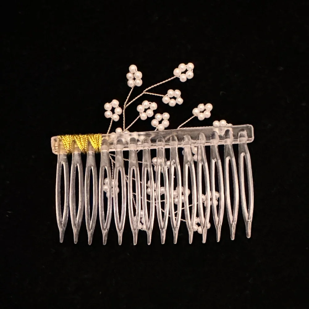 🔺FREE WHEN BUNDLED🔺 Beaded Hair Comb — Handmade